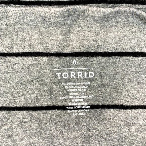 TORRID Stripped bodycon skirt- Size 0 (10/ Large) - Picture 3 of 3